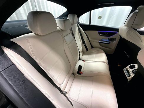 Used 2022 Mercedes-Benz C 300 4MATIC Sedan image 16