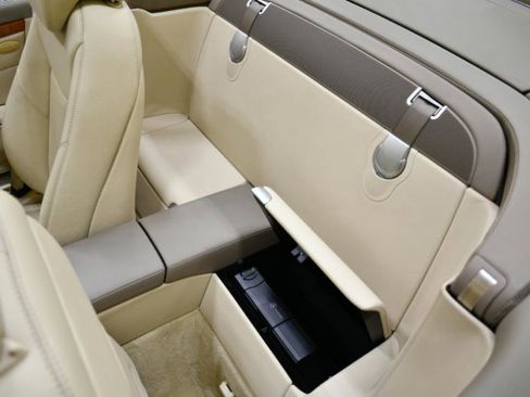 Used 2008 Mercedes-Benz SL 550 w/ P1 Pkg image 31