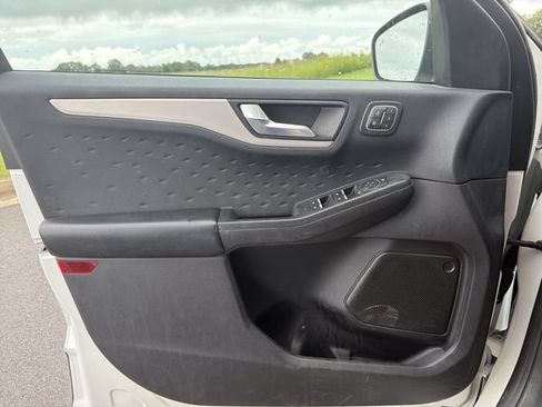 Used 2020 Ford Escape SEL FWD image 35