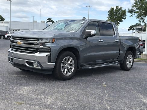 Used 2019 Chevrolet Silverado 1500 LTZ w/ LTZ Premium Package RWD image 7