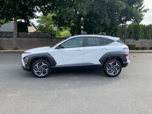 New 2026 Hyundai Kona SEL Premium image 2