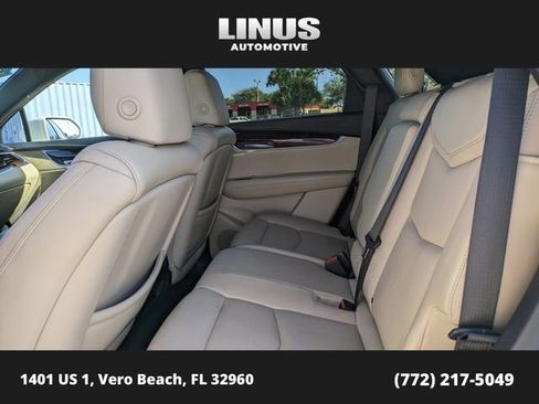 Used 2018 Cadillac XT5 Luxury w/ Driver Awareness Package image 14