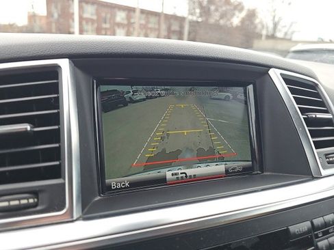 Used 2013 Mercedes-Benz ML 350 BlueTEC 4MATIC image 29