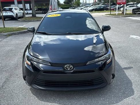 Used 2026 Toyota Corolla LE FWD image 2