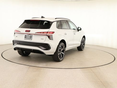 New 2026 Audi Q3 quattro 2.0T image 6