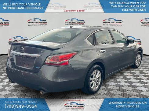 Used 2014 Nissan Altima 2.5 S w/ Sport Value Package FWD image 4