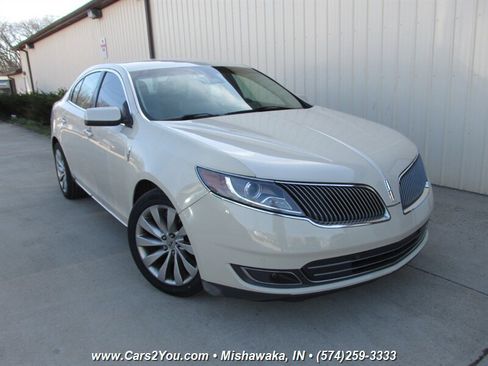 Used 2014 Lincoln MKS AWD image 2