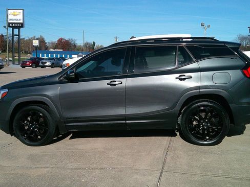 Used 2020 GMC Terrain SLT w/ Preferred Package image 4