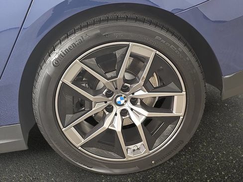 Certified 2026 BMW 530i xDrive w/ Convenience Package AWD/4WD image 35
