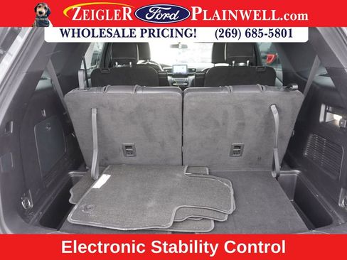 Used 2020 Ford Explorer XLT w/ Equipment Group 202A image 10