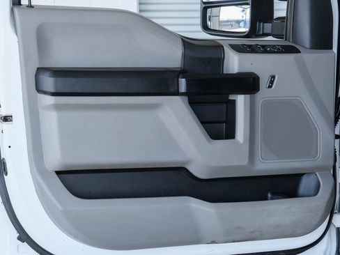 Used 2018 Ford F250 XL w/ Power Equipment Group image 36