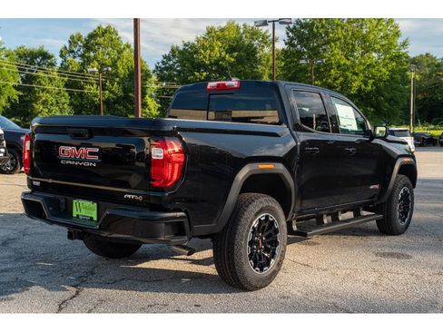 New 2026 GMC Canyon AT4 AWD/4WD image 8