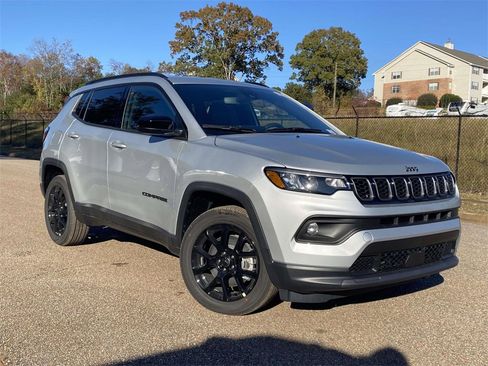 New 2026 Jeep Compass Latitude image 31