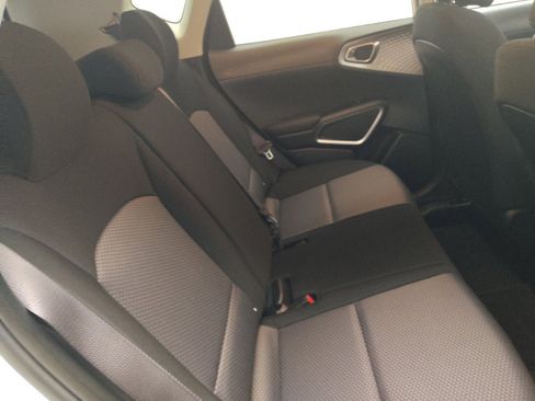 Used 2025 Kia Soul S FWD image 19