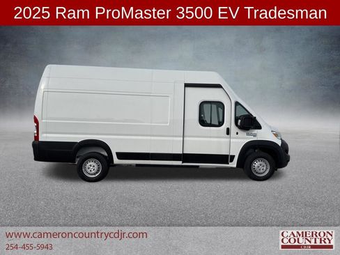 New 2025 RAM ProMaster 3500 FWD image 2