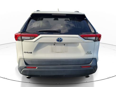 Used 2022 Toyota RAV4 XLE w/ Convenience Package AWD/4WD image 5