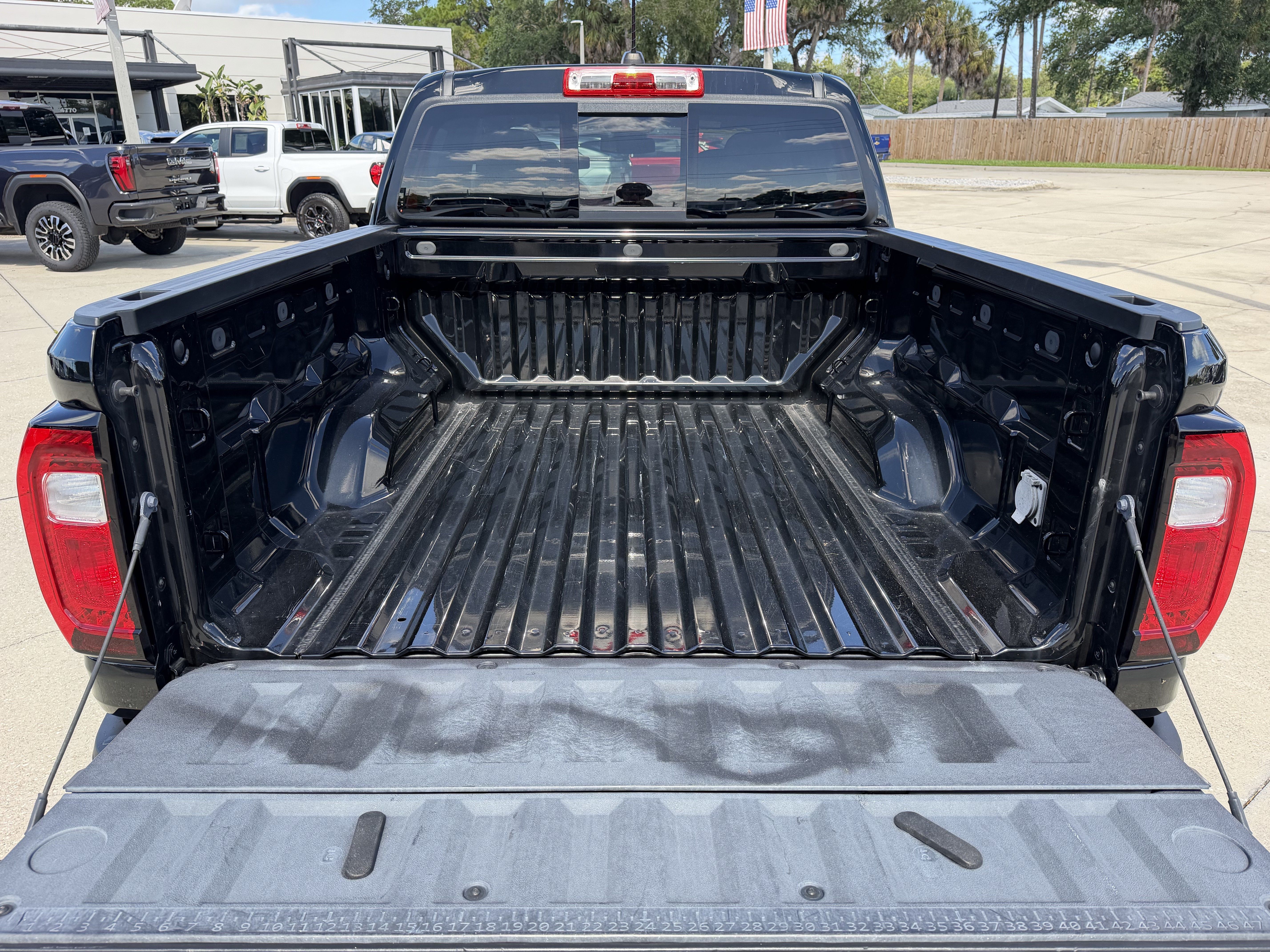 Used 2023 GMC Canyon Elevation w/ Convenience Package RWD image 11