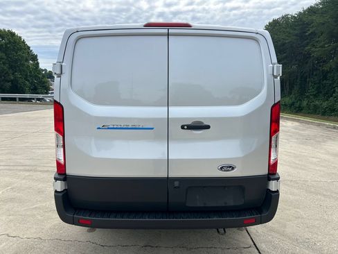 Used 2023 Ford E-Transit Low Roof RWD image 5