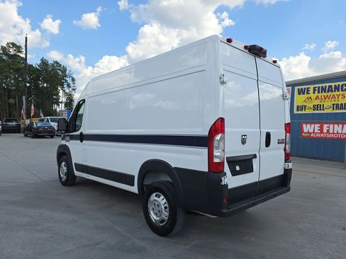 Used 2017 RAM ProMaster 1500 w/ Interior Convenience Group image 11