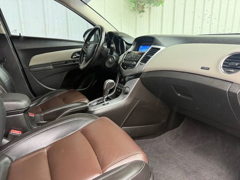 Used 2013 Chevrolet Cruze LT FWD image 19