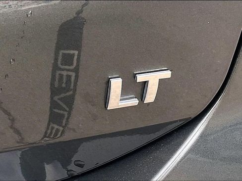 Used 2019 Chevrolet Equinox LT image 8