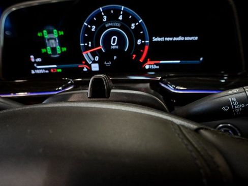 Used 2023 Cadillac Escalade V w/ LPO, ONYX Package image 40