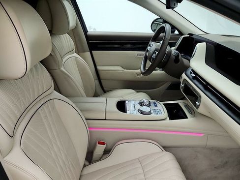 Used 2025 Genesis G90 3.5T AWD/4WD image 24