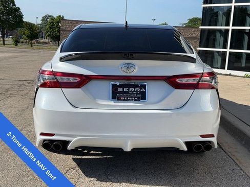 Used 2019 Toyota Camry XSE w/ Navigation Package FWD image 4