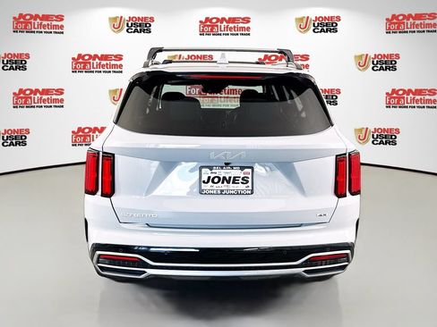 Used 2023 Kia Sorento SX AWD/4WD image 17