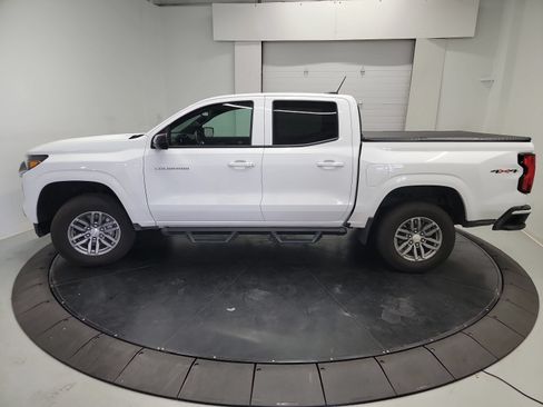 Used 2026 Chevrolet Colorado LT w/ Advanced Trailering Package AWD/4WD image 4