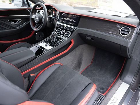 Used 2025 Bentley Continental GT Speed image 56