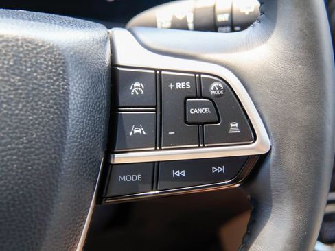 Used 2026 Toyota Grand Highlander FWD image 17
