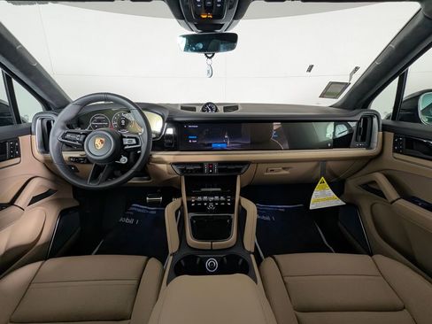 New 2026 Porsche Cayenne GTS image 20