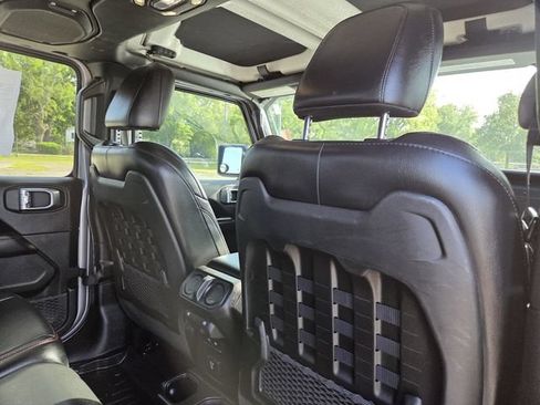 Used 2020 Jeep Gladiator Rubicon AWD/4WD image 32