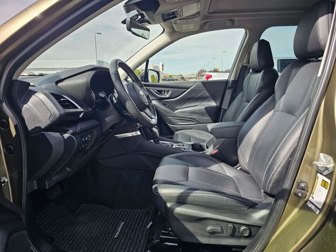 Used 2022 Subaru Forester Touring AWD/4WD image 18