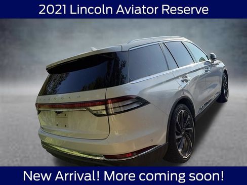 Used 2021 Lincoln Aviator Reserve w/ Equipment Group 201A RWD image 4