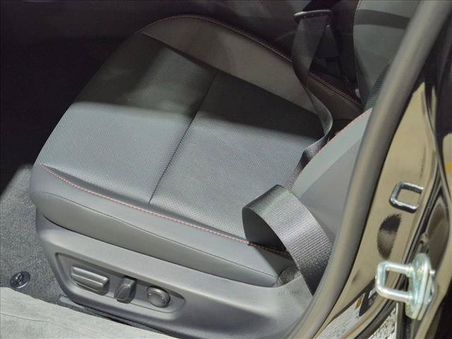 New 2027 Toyota Prius Plug-In Hybrid FWD image 4