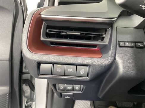 New 2026 Toyota Prius Plug-In Hybrid FWD image 13