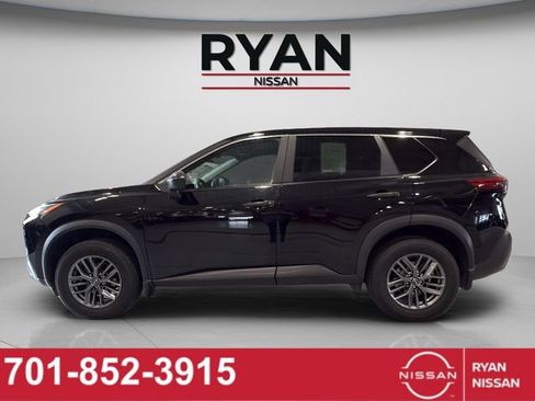 Certified 2023 Nissan Rogue S image 14