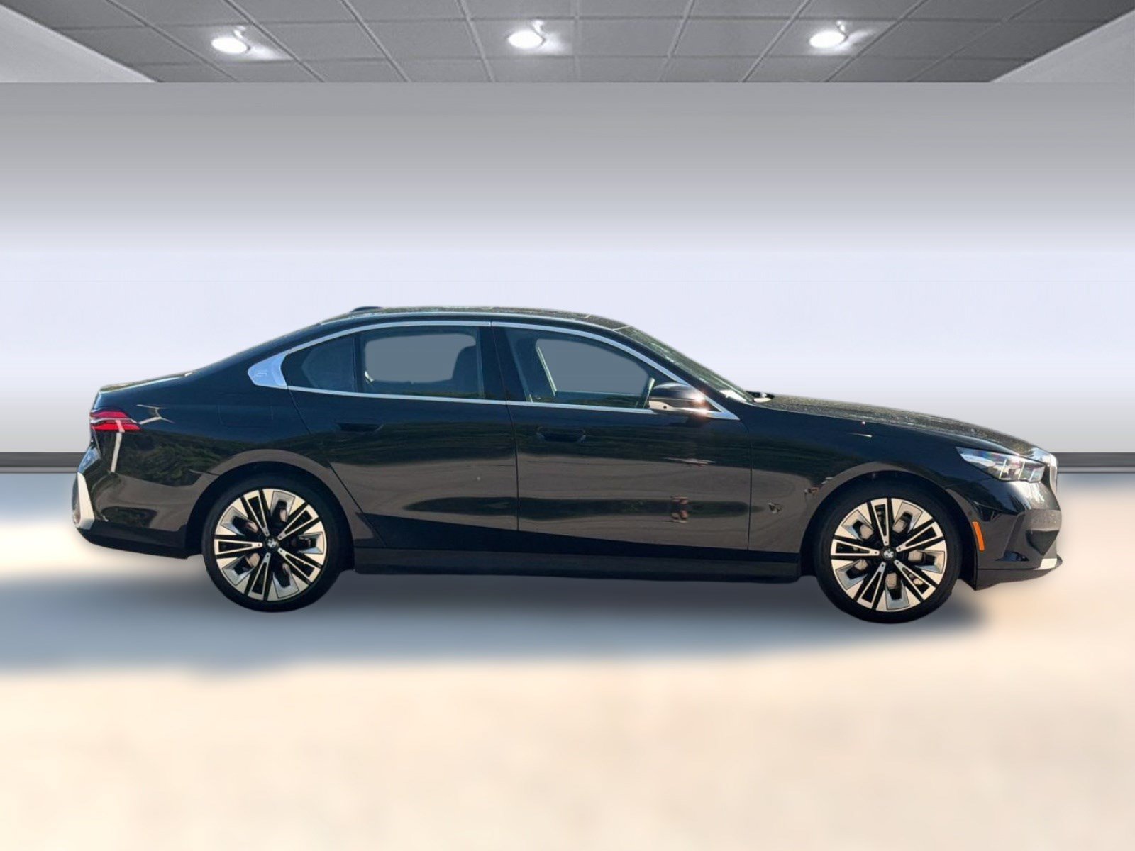Certified 2026 BMW 530i RWD image 8