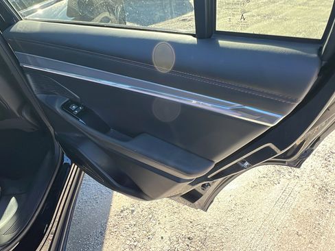 Used 2024 Jeep Wagoneer Launch Edition image 22