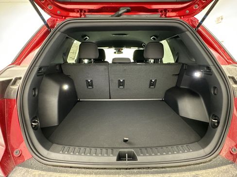 New 2026 Chevrolet Equinox LT AWD/4WD image 30