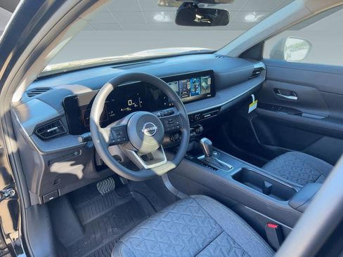 New 2026 Nissan Kicks SV image 4