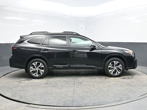 Used 2021 Subaru Outback Limited image 8