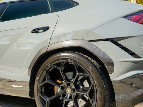 Used 2023 Lamborghini Urus Performante image 49