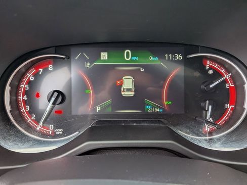 Used 2021 Toyota RAV4 Limited image 17