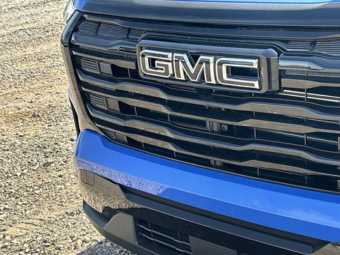 New 2026 GMC Terrain Elevation w/ Black Edition FWD image 31