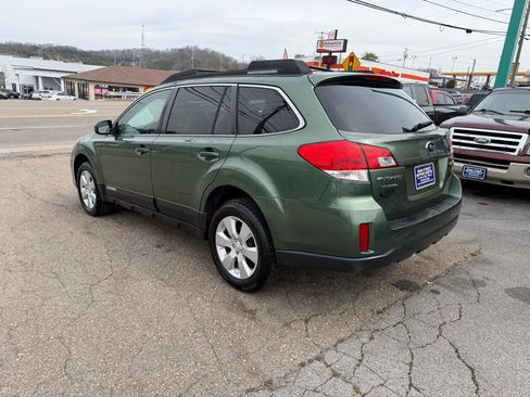 Used 2012 Subaru Outback 2.5i Premium w/ All-Weather Pkg image 6