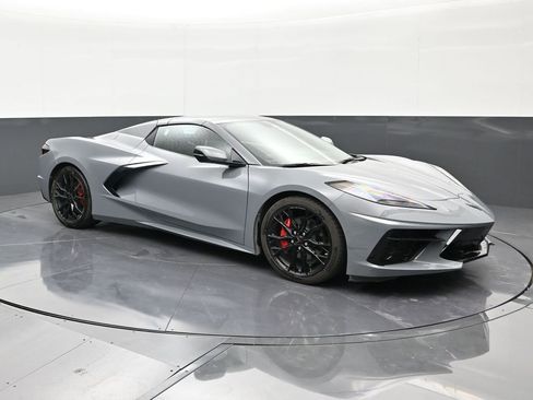 Used 2024 Chevrolet Corvette Stingray Convertible w/ 1LT RWD image 7