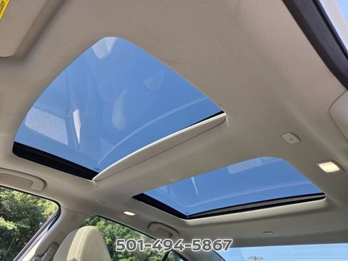 Used 2023 Nissan Maxima Platinum w/ Sport Mat Group FWD image 17